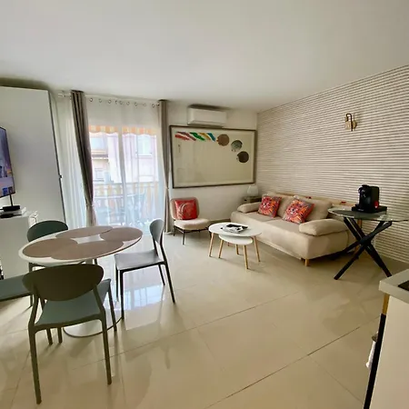 3 Pieces- Vieux Port- Terrasse - Parking Possible Apartament