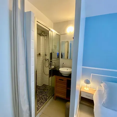 3 Pieces- Vieux Port- Terrasse - Parking Possible Apartament *