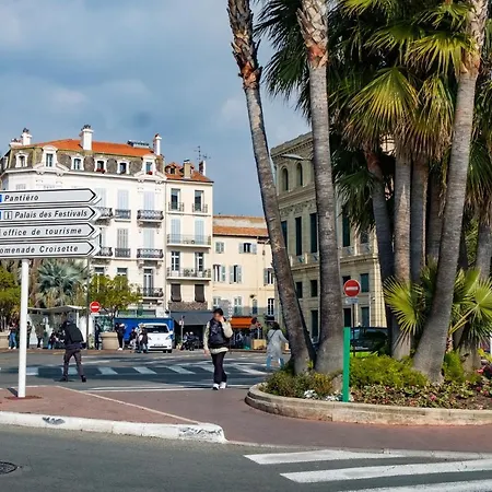 3 Pieces- Vieux Port- Terrasse - Parking Possible Daire Cannes