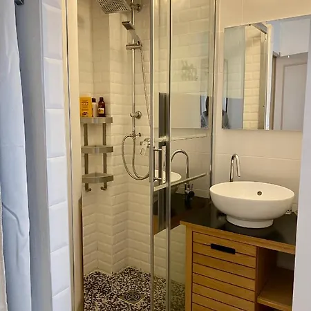 Apartment 3 Pieces- Vieux Port- Terrasse - Parking Possible