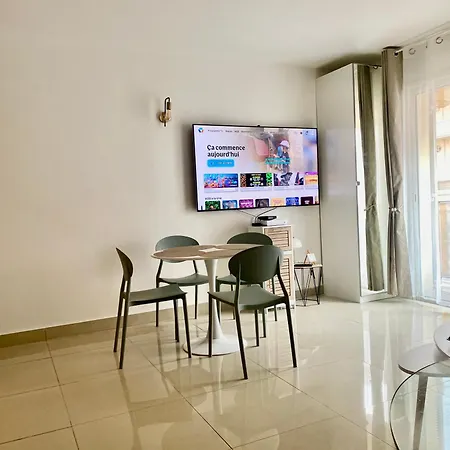 Daire 3 Pieces- Vieux Port- Terrasse - Parking Possible Cannes