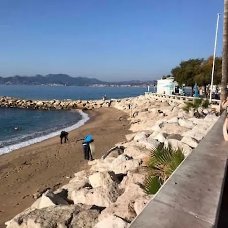 3 Pieces- Vieux Port- Terrasse - Parking Possible *