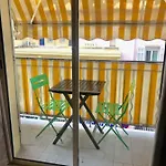 3 Pieces- Vieux Port- Terrasse - Parking Possible Appartement Cannes