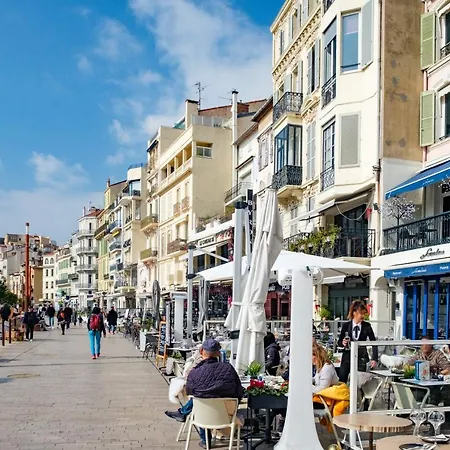 Апартаменты 3 Pieces- Vieux Port- Terrasse - Parking Possible